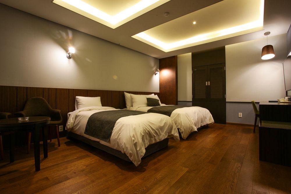 Karak Tourist Hotel Seoul Exteriör bild