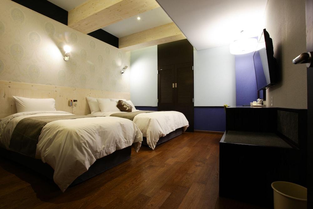 Karak Tourist Hotel Seoul Exteriör bild